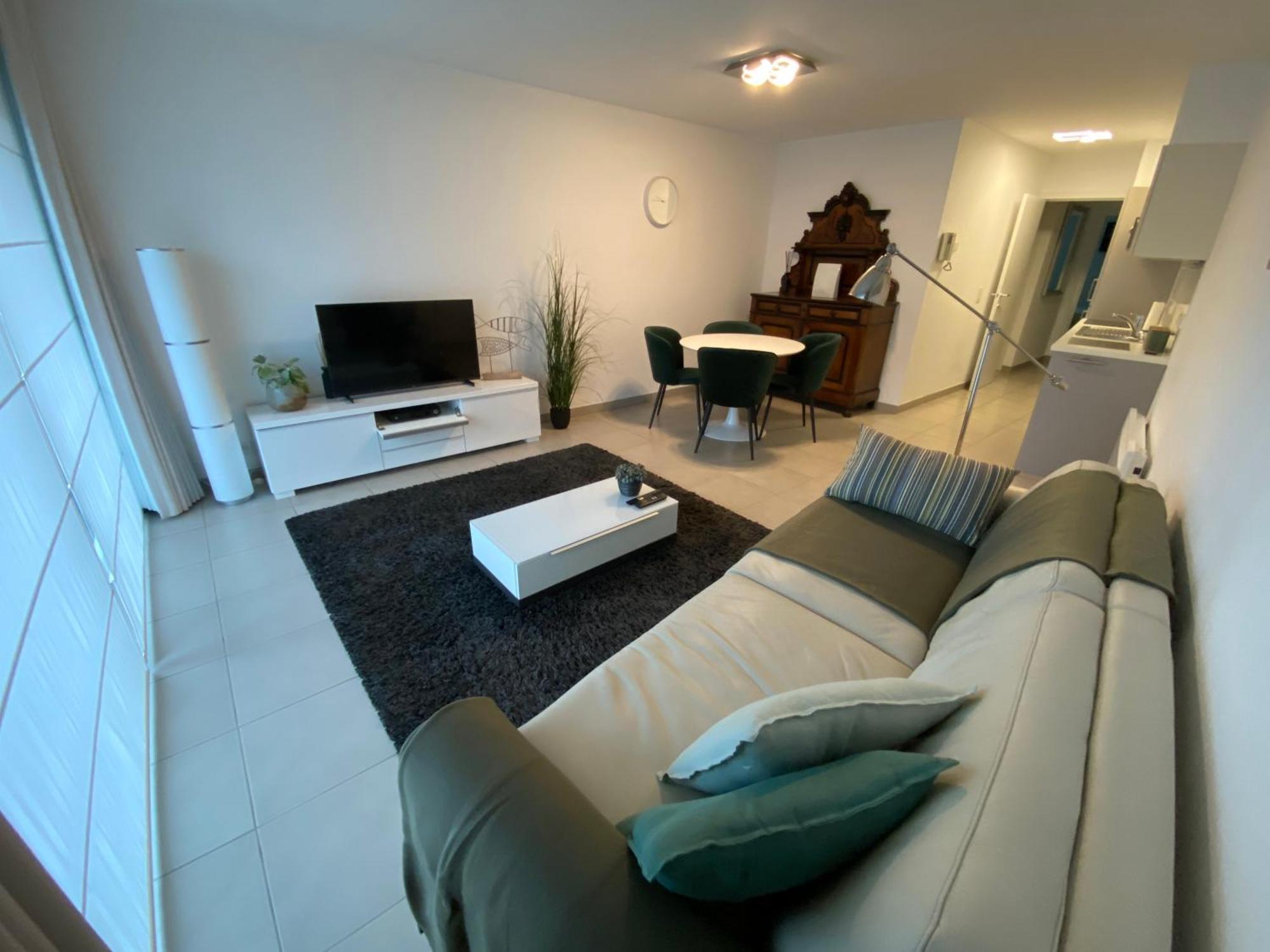 Gezellig Modern Appartement Met Optie Garagebox En In De Buurt Van Strand, Winkels En Restaurants Oostende Exterior foto