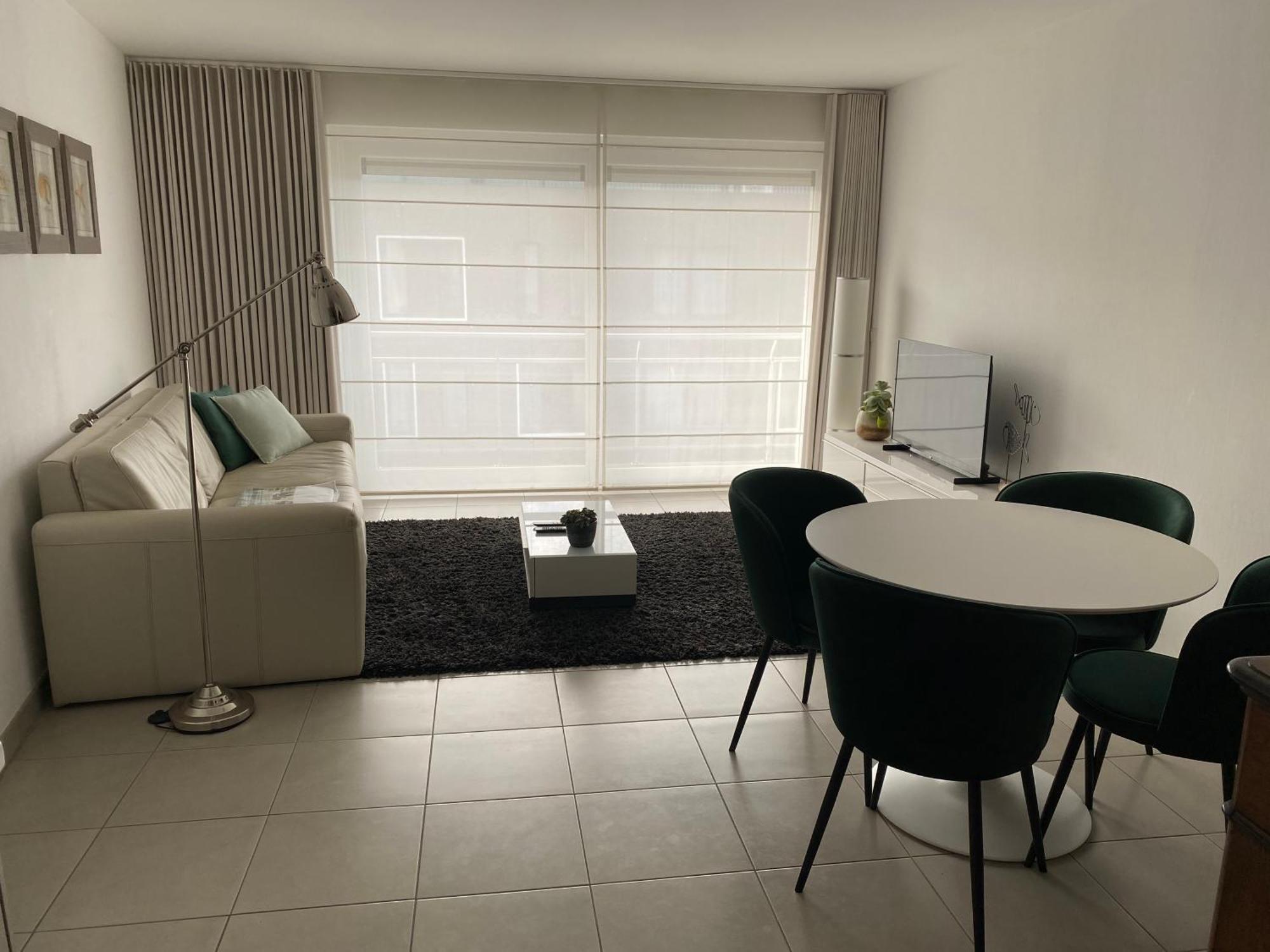 Gezellig Modern Appartement Met Optie Garagebox En In De Buurt Van Strand, Winkels En Restaurants Oostende Exterior foto